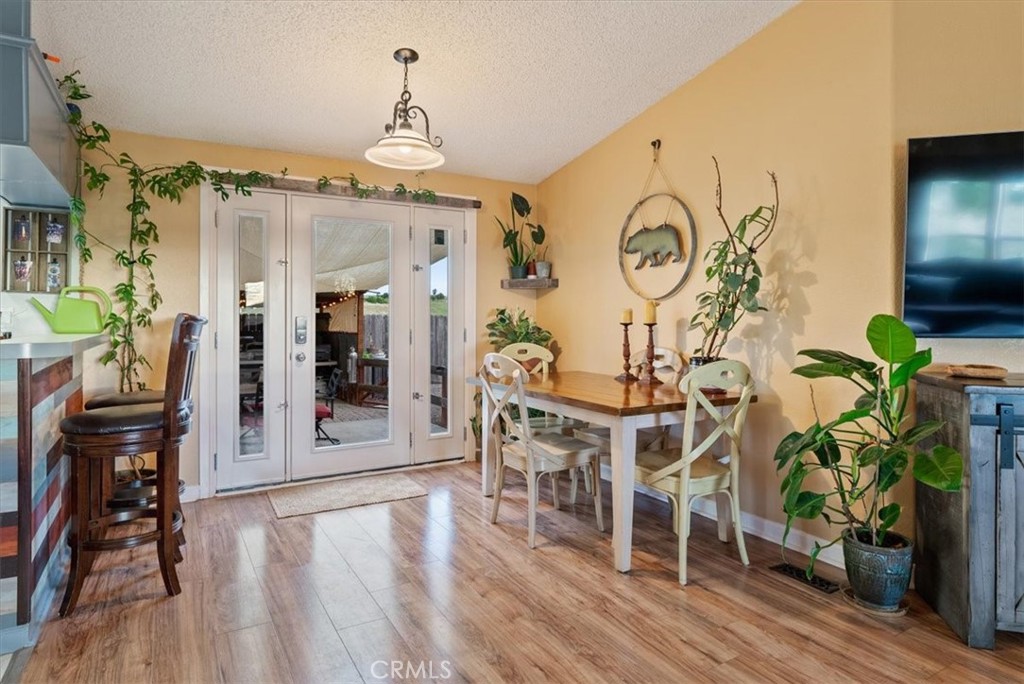 3775 E Highway 41