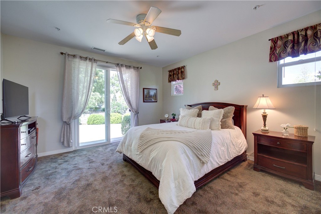 1090 Muscat Court