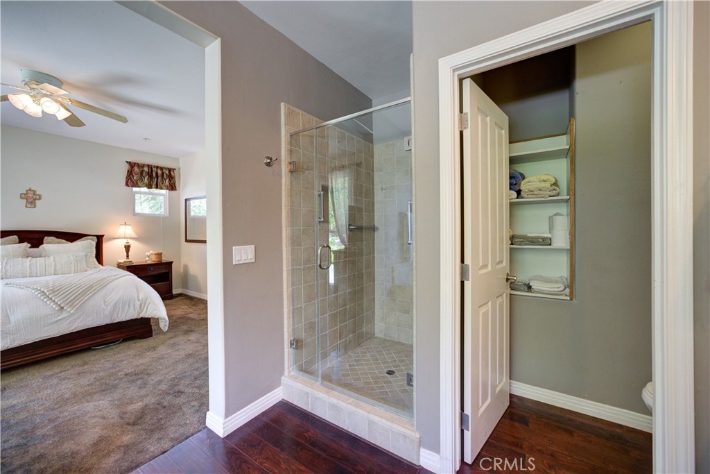 1090 Muscat Court