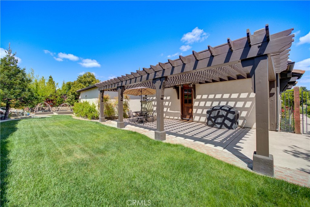 1090 Muscat Court