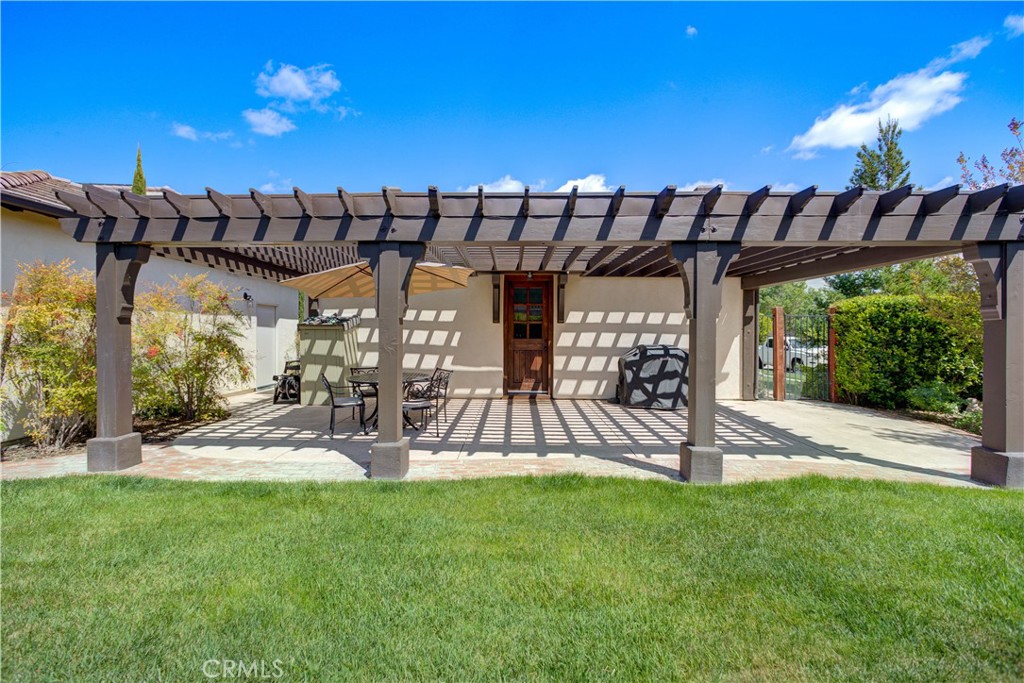 1090 Muscat Court