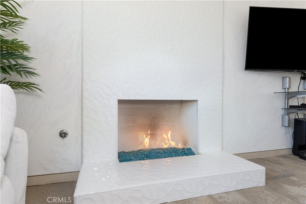 1215 Farroll B