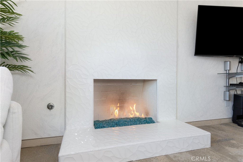 1215 Farroll B
