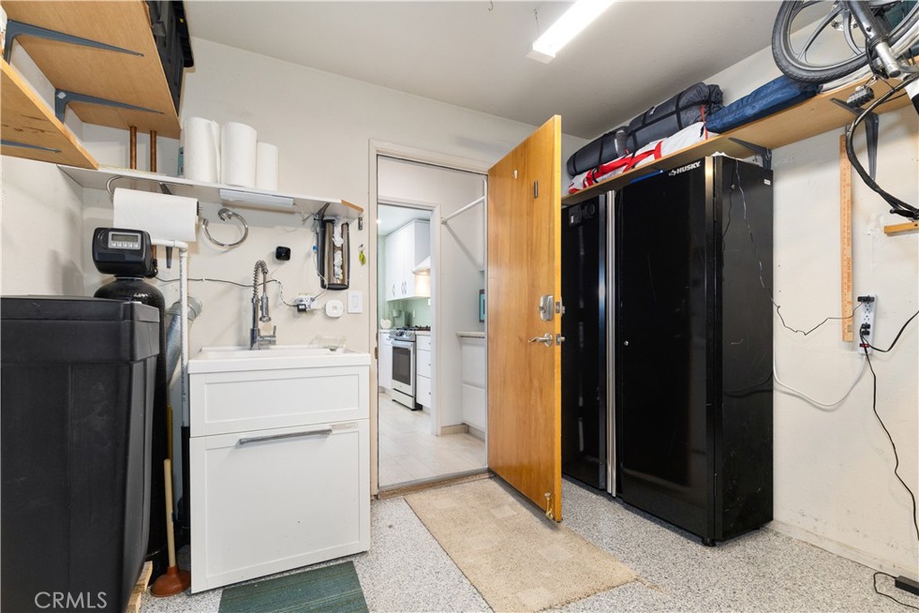 1215 Farroll B