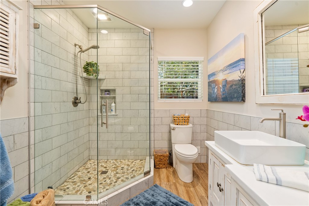 5282 Hillcrest