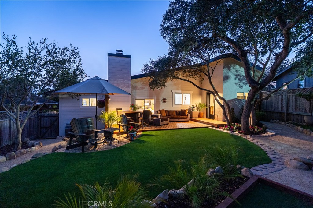 5282 Hillcrest