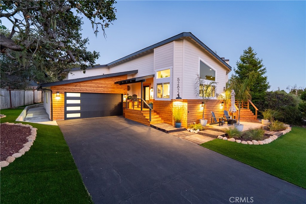 5282 Hillcrest