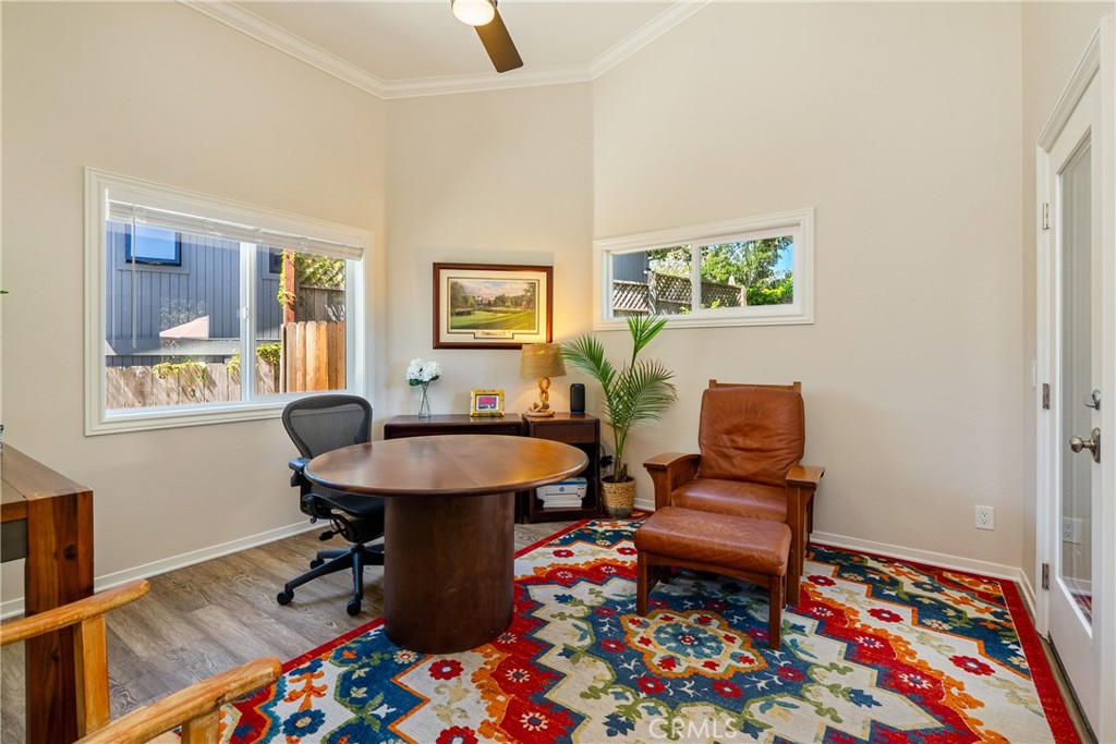 5282 Hillcrest