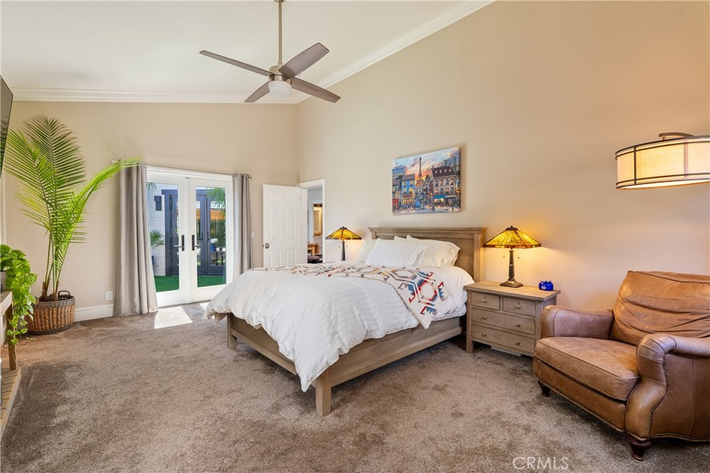 5282 Hillcrest