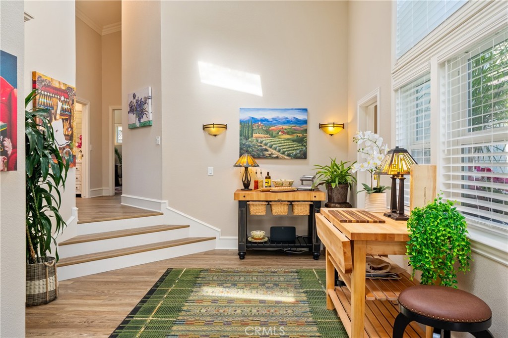 5282 Hillcrest