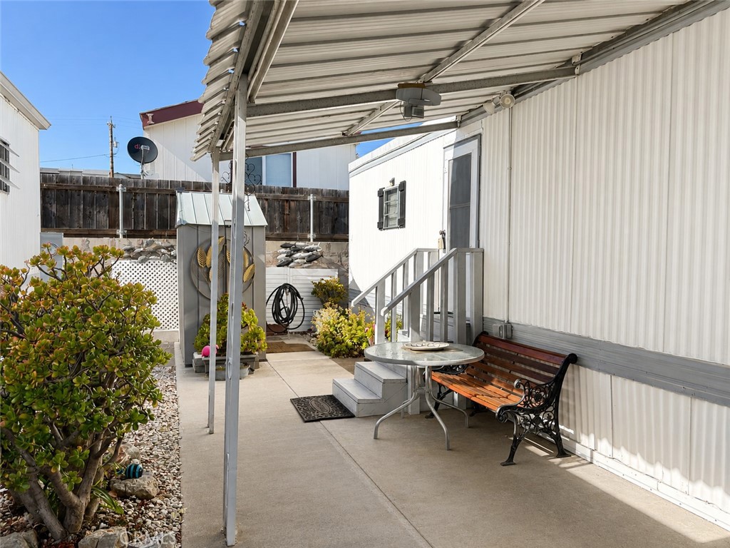 1477 W. Grand Ave 46
