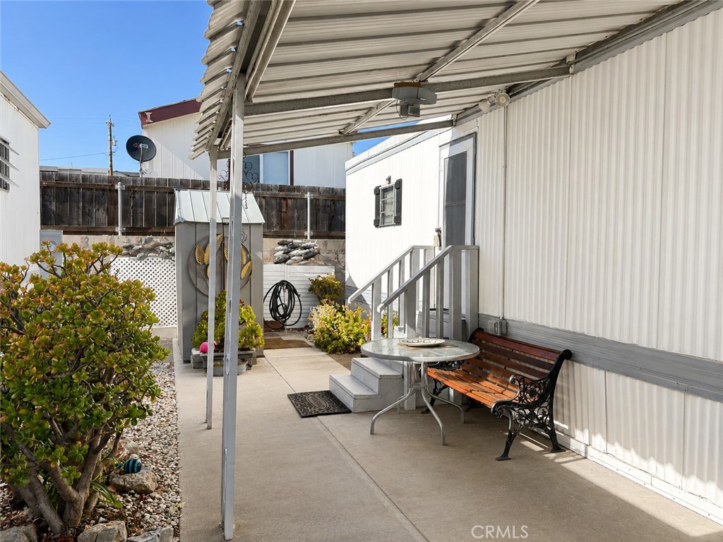 1477 W. Grand Ave 46