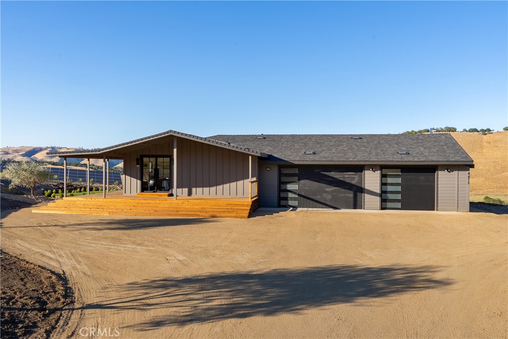 4475 Interlake
