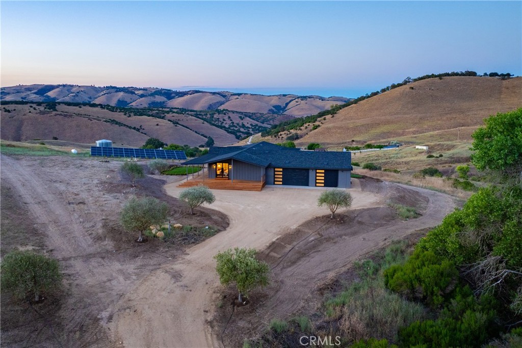 4475 Interlake