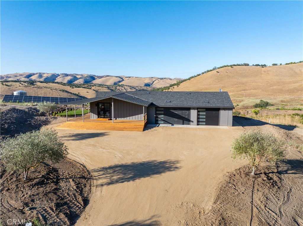 4475 Interlake