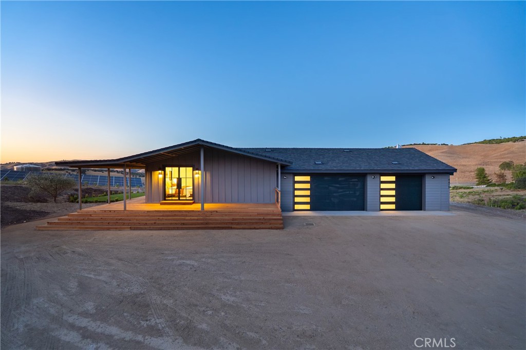4475 Interlake
