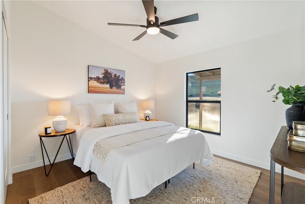 4475 Interlake
