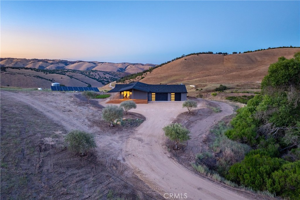 4475 Interlake