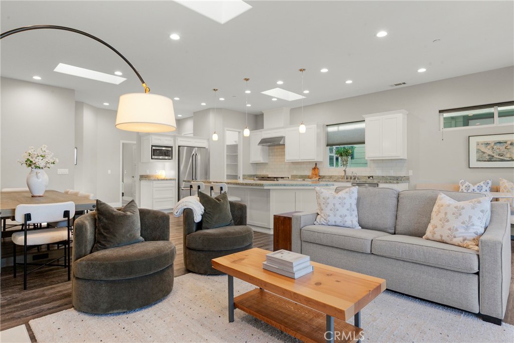 370 Mitchell