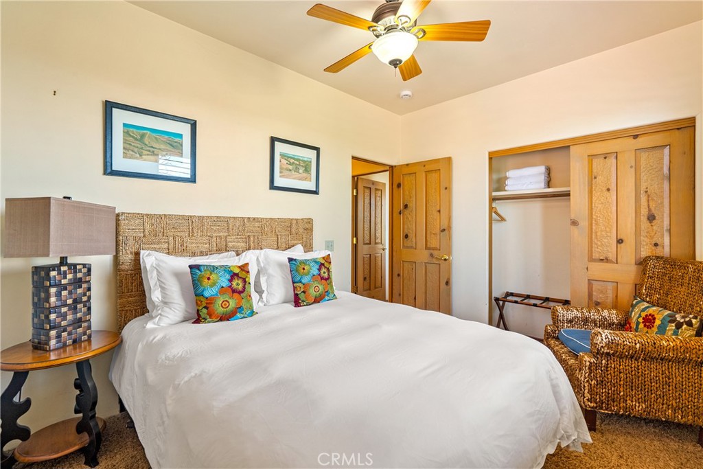 7568 Creston