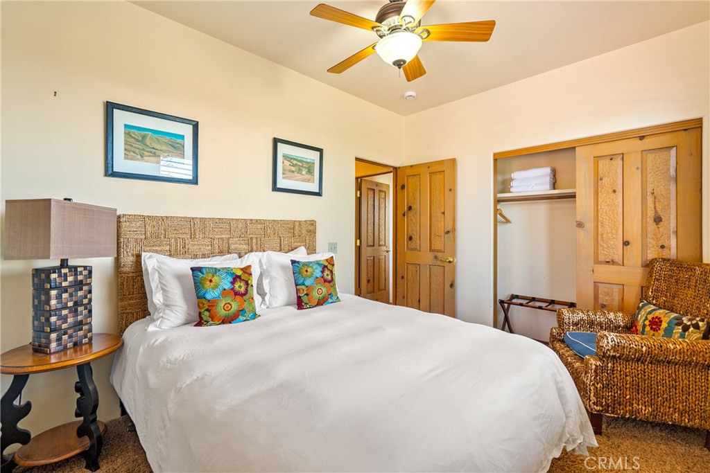 7568 Creston