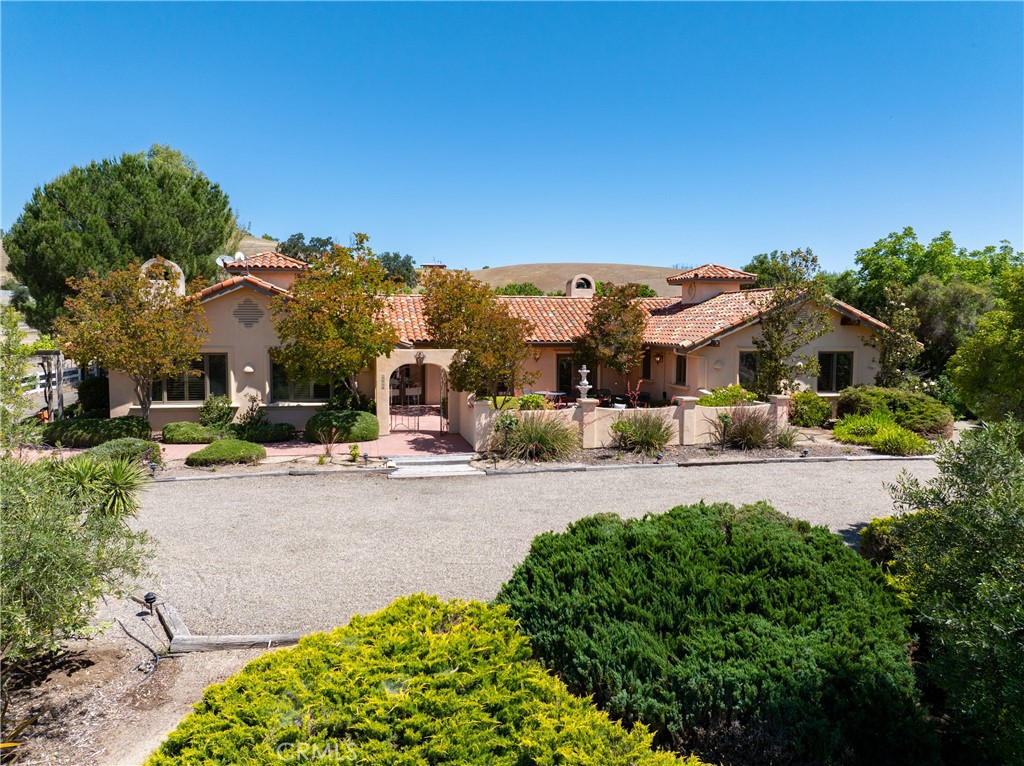 7568 Creston
