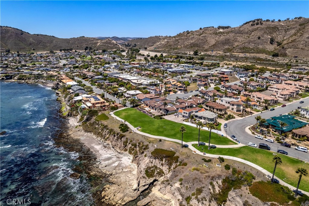 120 Hermosa