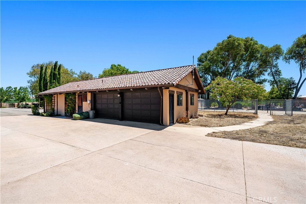 2995 Pleasant