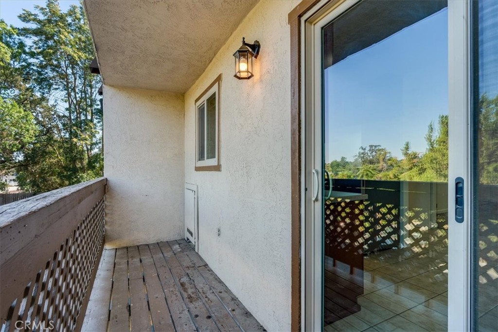 2212 Pine