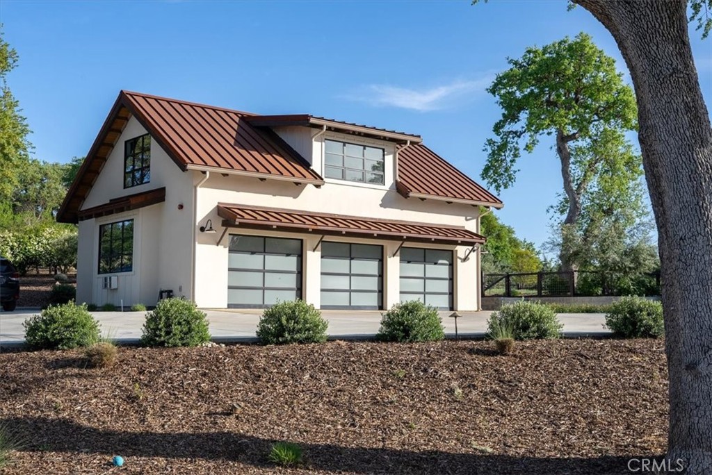 2925 Warm Springs Lane
