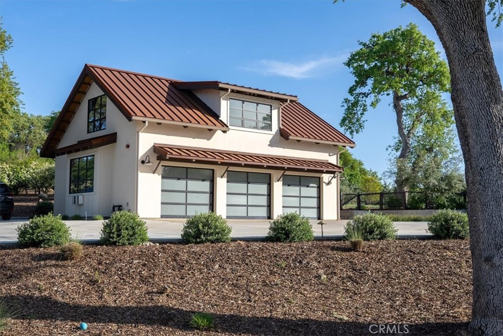 2925 Warm Springs Lane