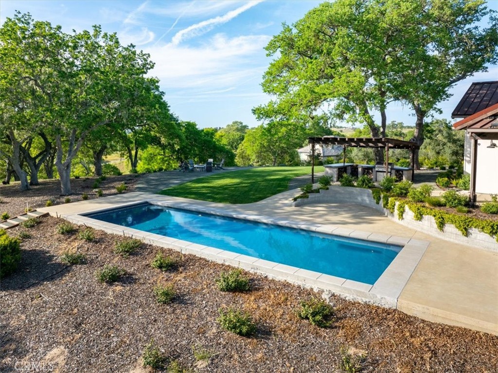 2925 Warm Springs Lane