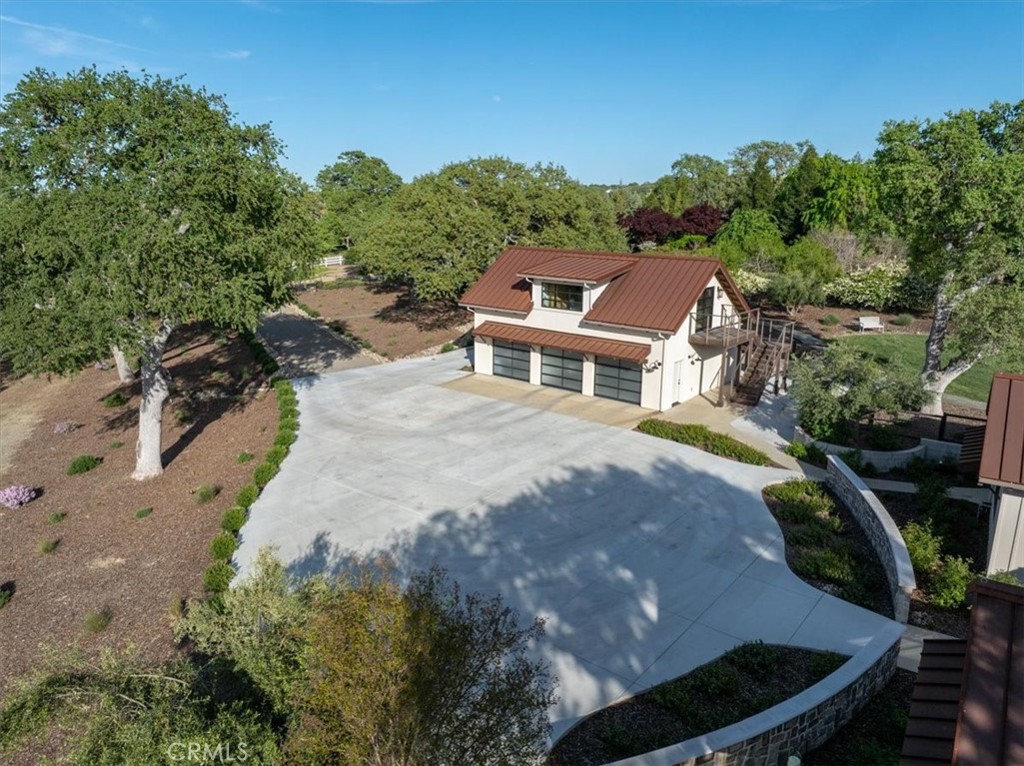 2925 Warm Springs Lane