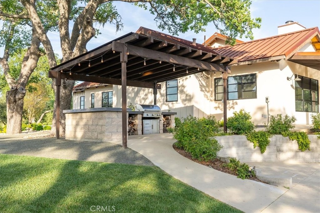 2925 Warm Springs Lane
