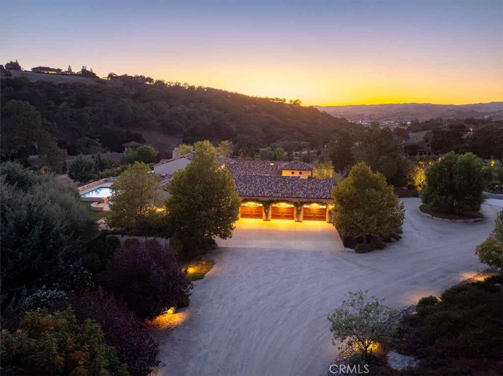 2325 Warm Springs