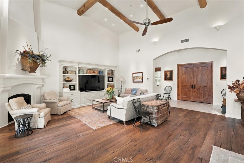 2325 Warm Springs