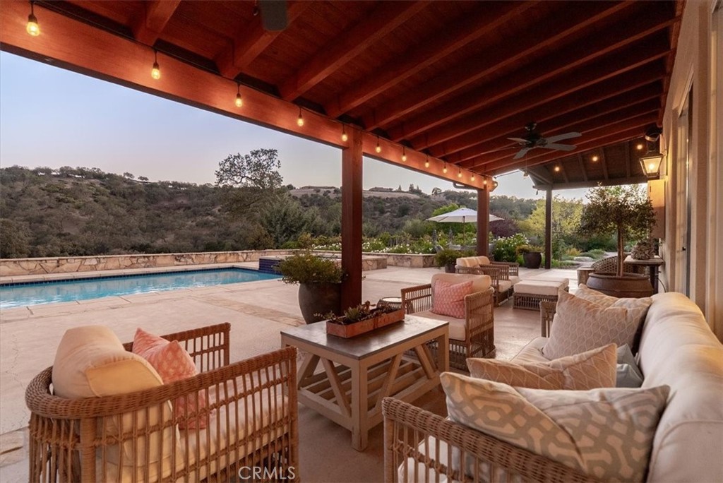 2325 Warm Springs