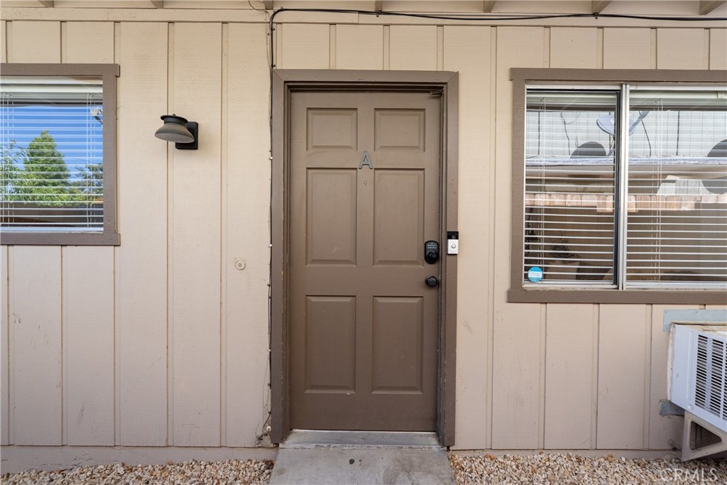 1635 Pine