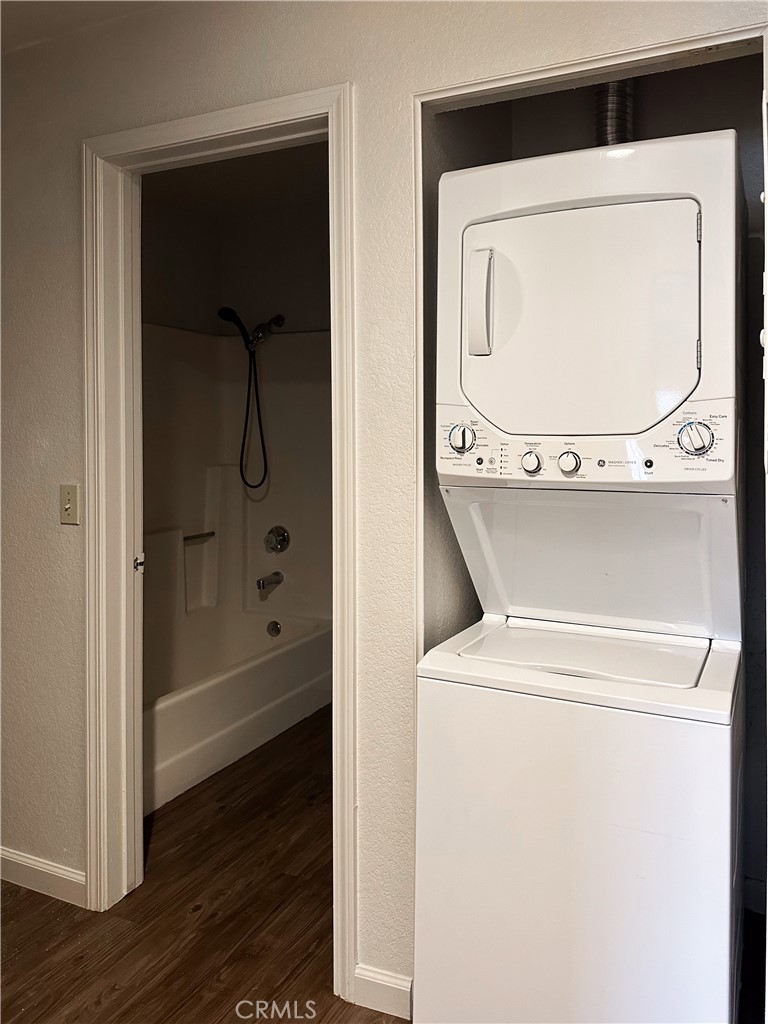 1017 Southwood Drive B