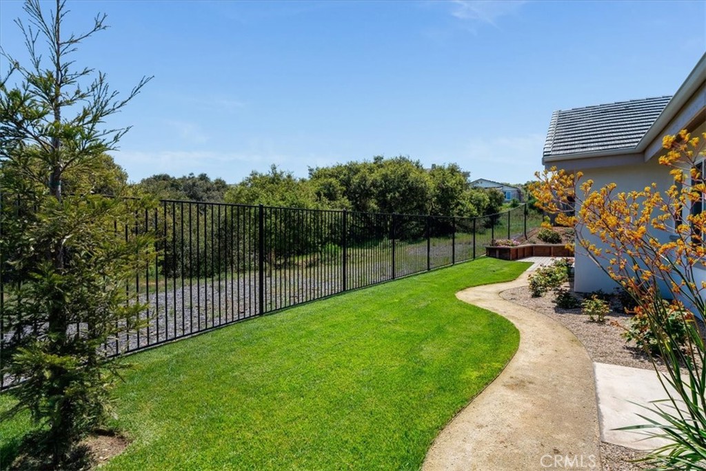 5868 Leaf Springs Place