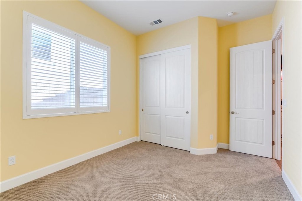 5868 Leaf Springs Place