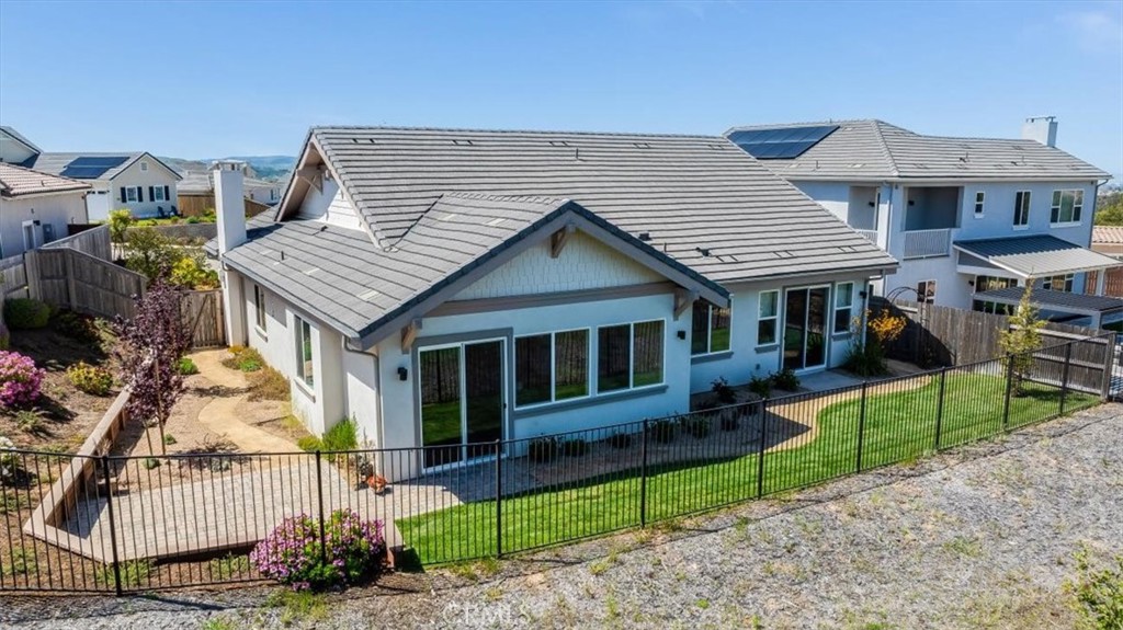 5868 Leaf Springs Place