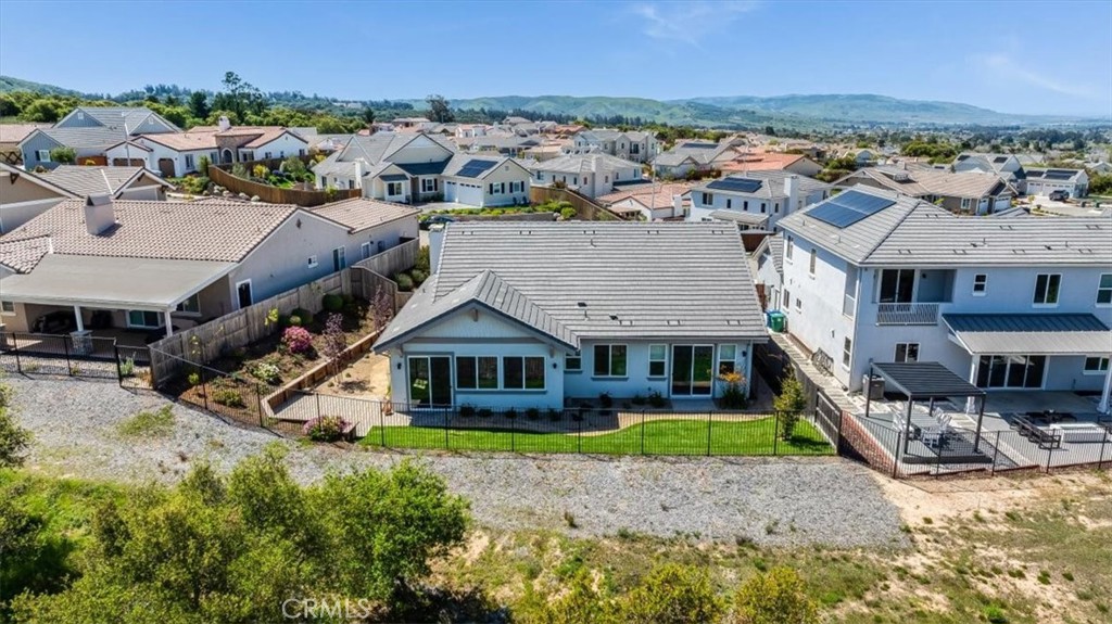 5868 Leaf Springs Place