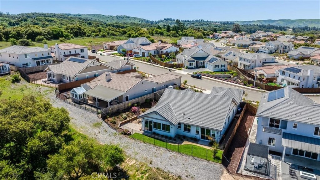 5868 Leaf Springs Place