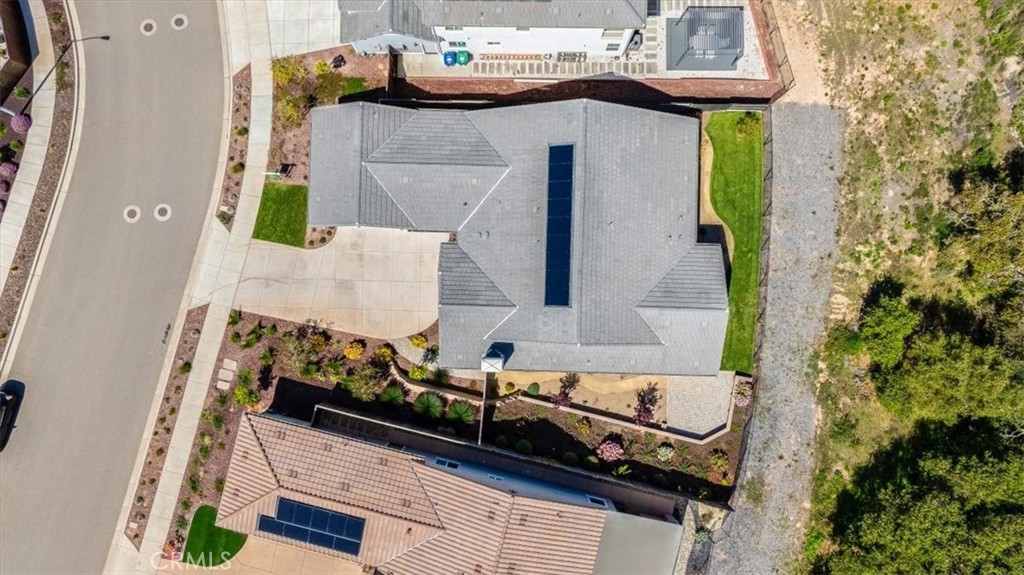 5868 Leaf Springs Place