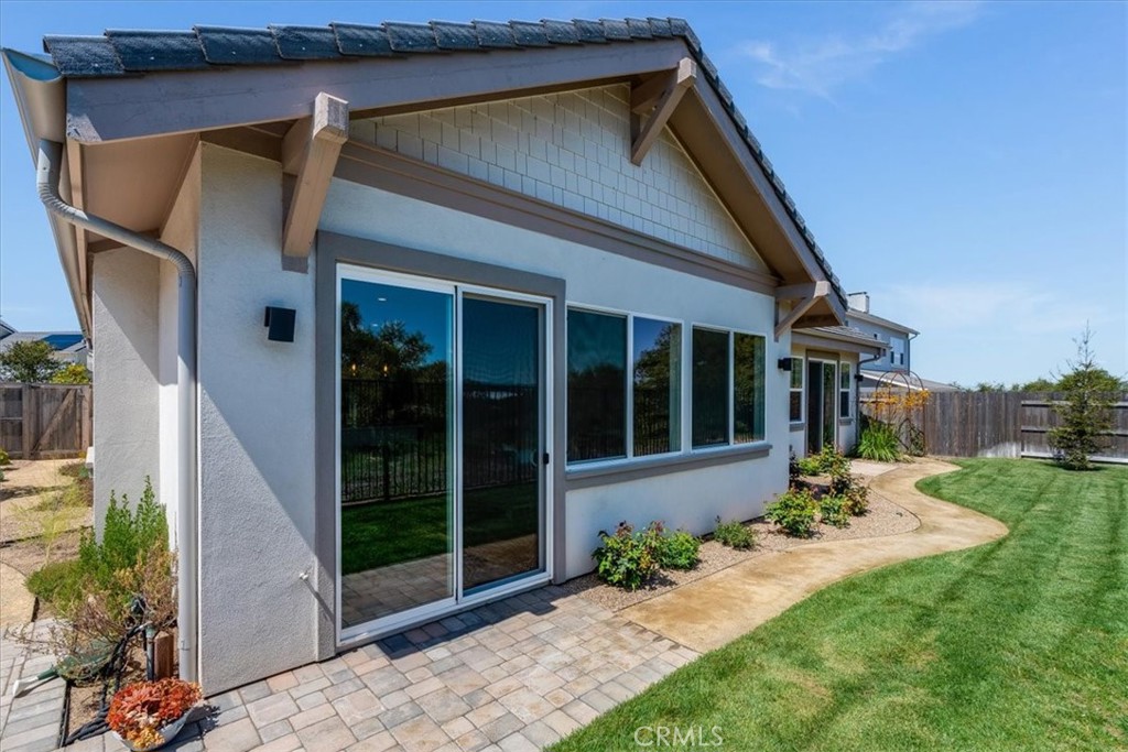 5868 Leaf Springs Place