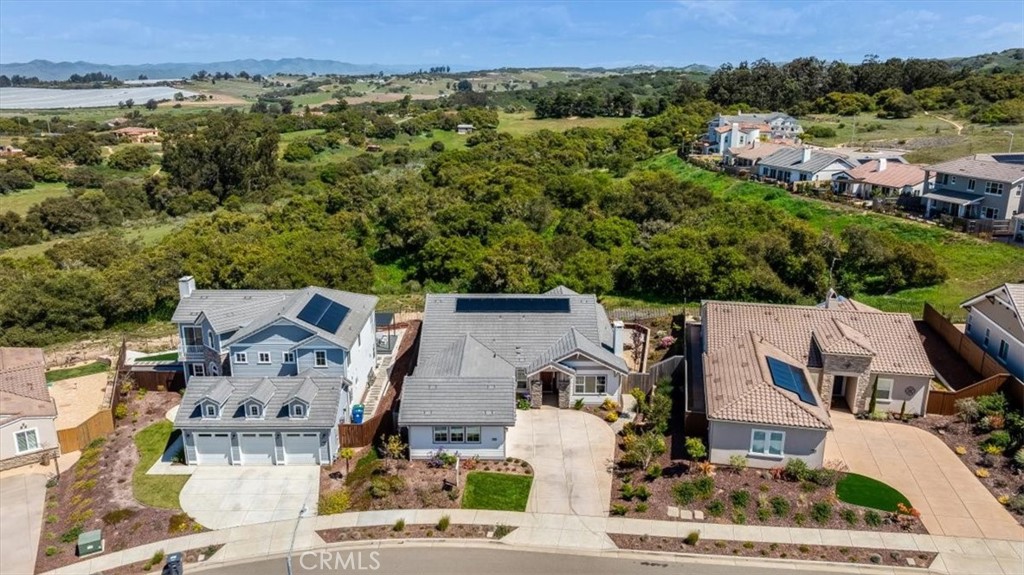 5868 Leaf Springs Place