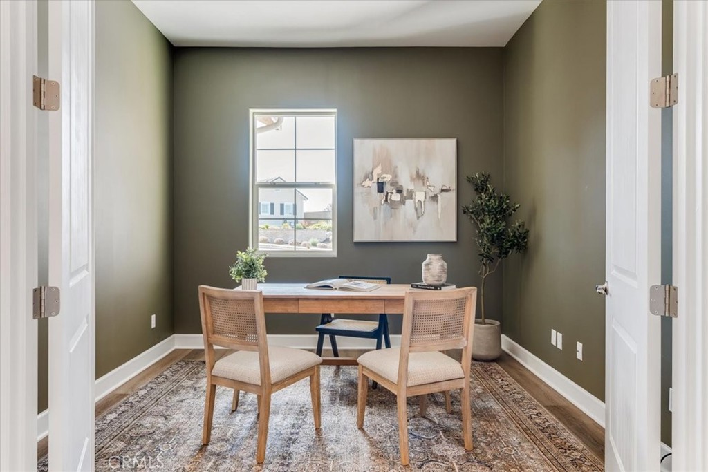 5868 Leaf Springs Place