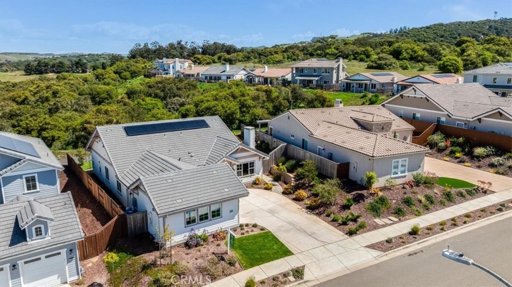 5868 Leaf Springs Place