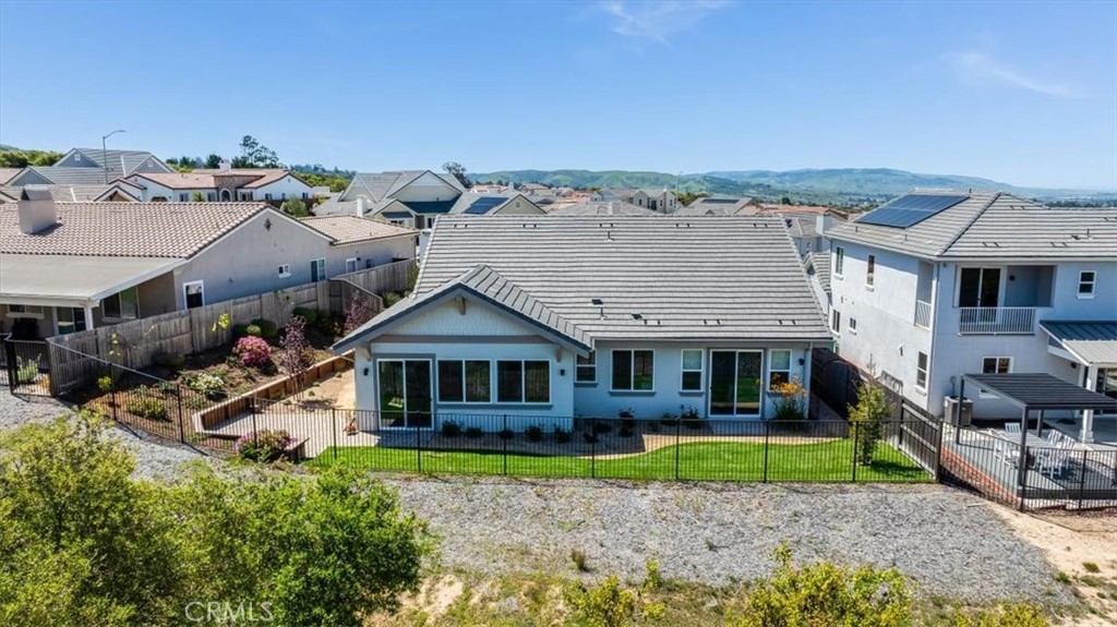 5868 Leaf Springs Place